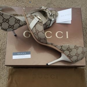 Womans Gucci heals
